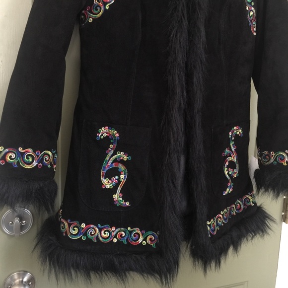 ❤️BLACK suede JACKET COAT faux FUR❤️Embroidered - Picture 4 of 8